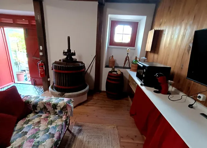 Um Da Casa Do Monte Adega Διαμέρισμα