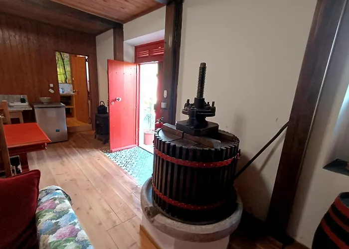 Um Da Casa Do Monte Adega Διαμέρισμα