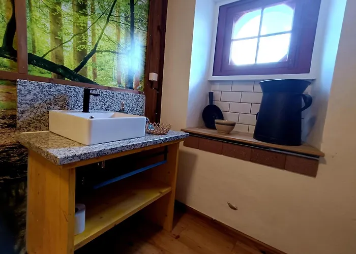 Um Da Casa Do Monte Adega *