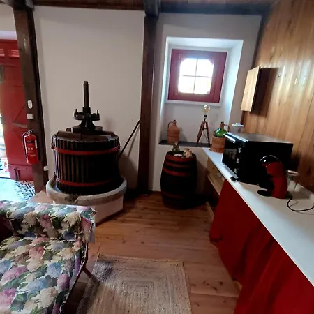 Um Da Casa Do Monte Adega Appartement
